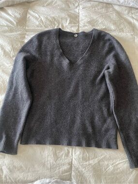 Margaret O'Leary Charcoal Gray V-Neck Sweater